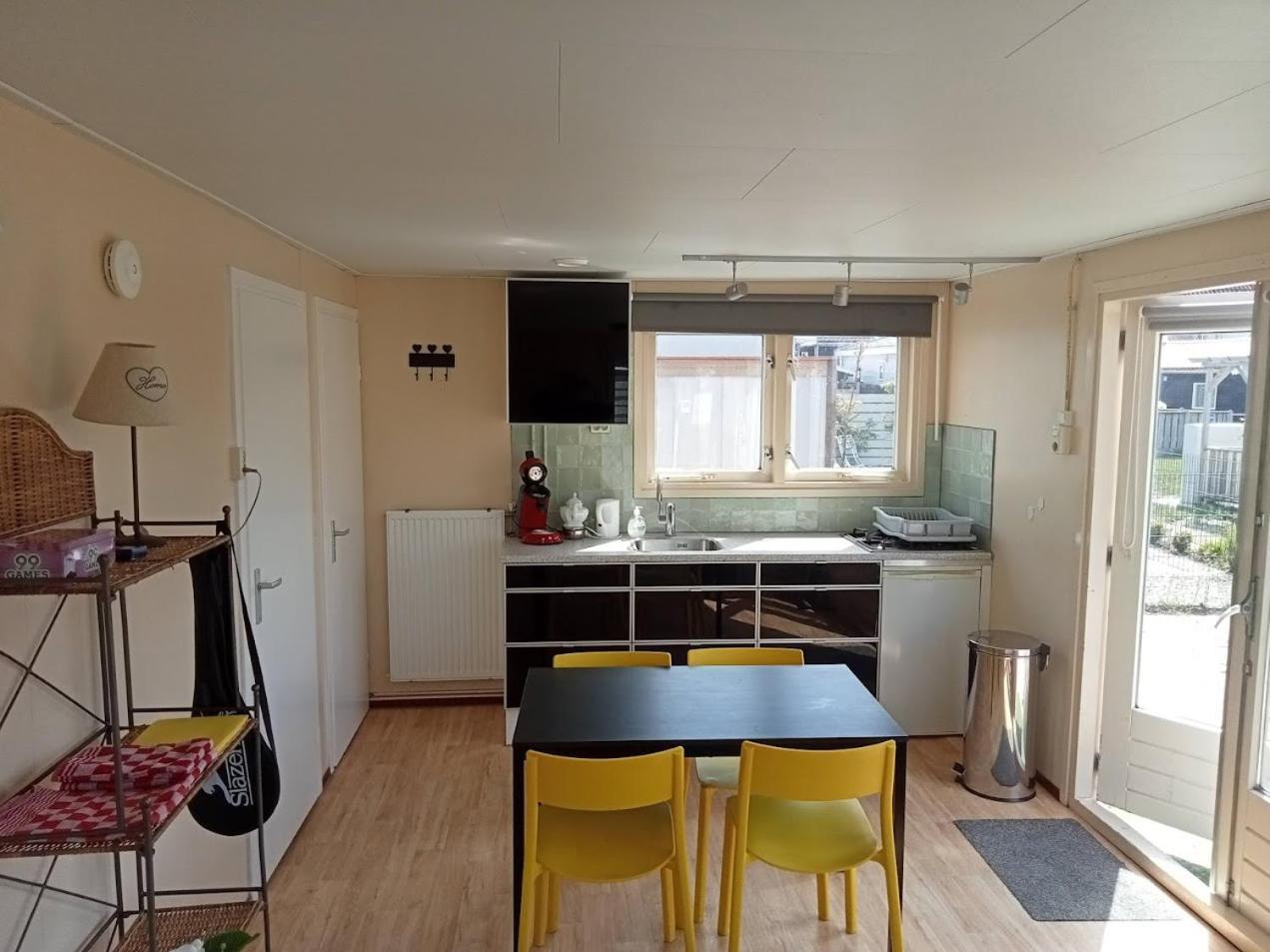 Willa Tiny House Nabij De Kust Dirkshorn Zewnętrze zdjęcie
